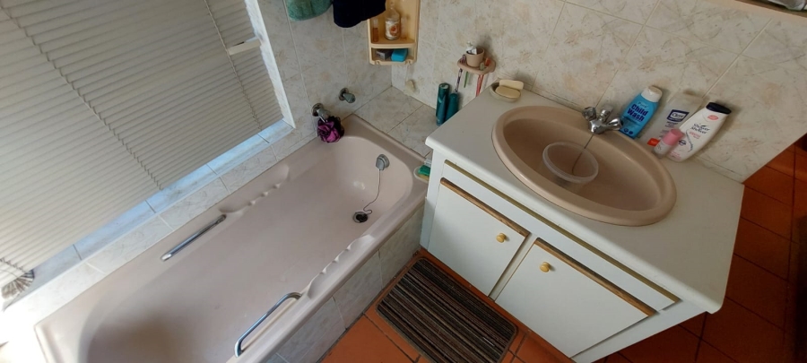2 Bedroom Property for Sale in Wavecrest Eastern Cape